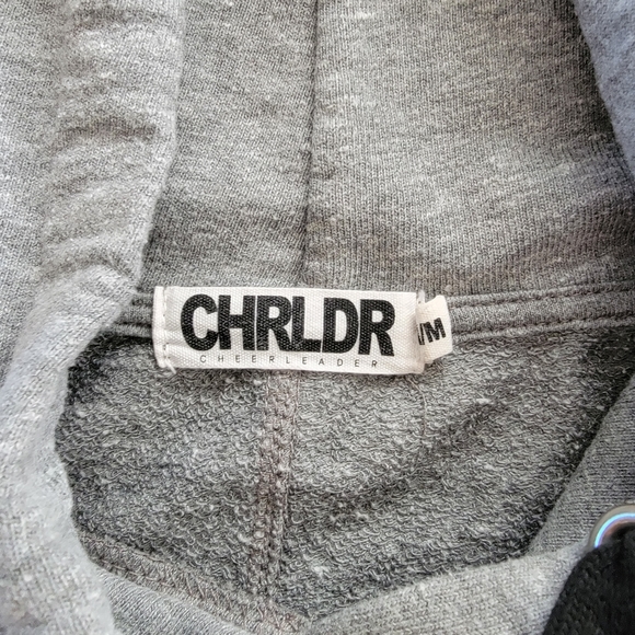 CHRLDR Skull Crop Sweatshirt Hoodie Size Medium - Picture 3 of 9